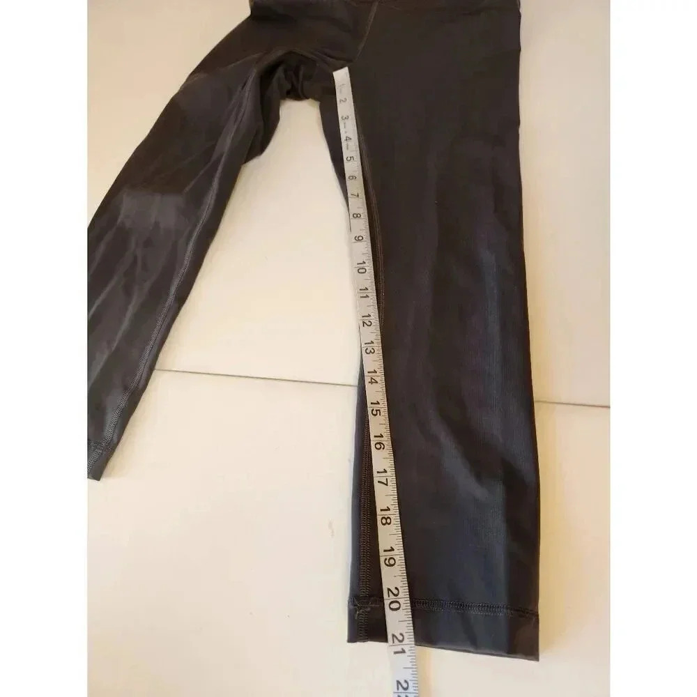 Lululemon Wunder Under High Rise Gray Leggings Size 4. - Picture 7 of 7